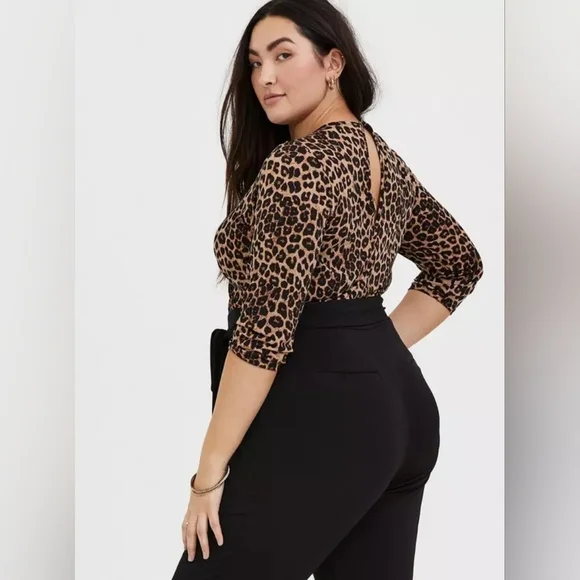 👚 Studio Knit Jumpsuit - Leopard - Picture 2 of 5